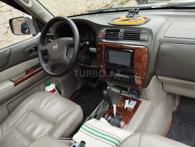 Nissan Patrol-16