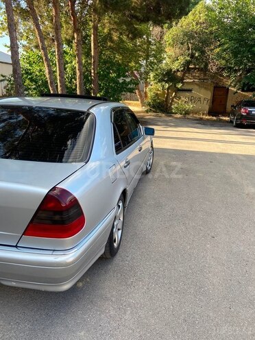 Mercedes C 180-5