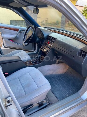 Mercedes C 180-13