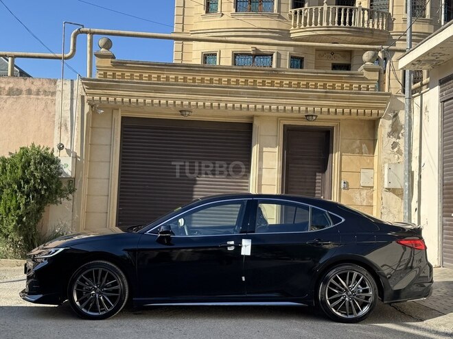 Toyota Camry-5