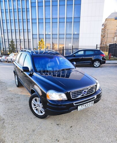 Volvo XC90-11