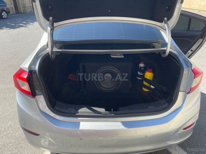 Chevrolet Cruze-8