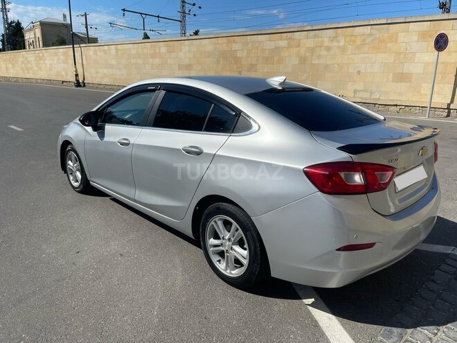 Chevrolet Cruze-3