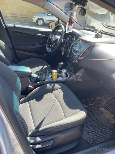 Chevrolet Cruze-10