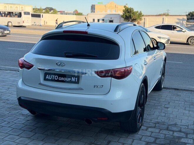 Infiniti FX35-4