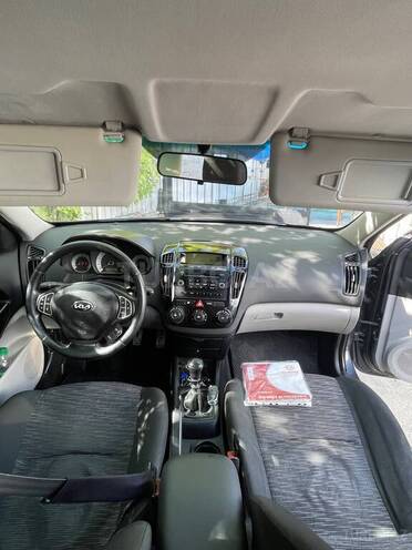 Kia Ceed-9