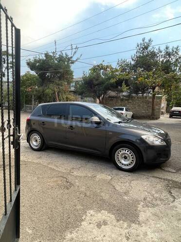Kia Ceed-4