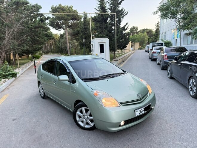 Toyota Prius-1