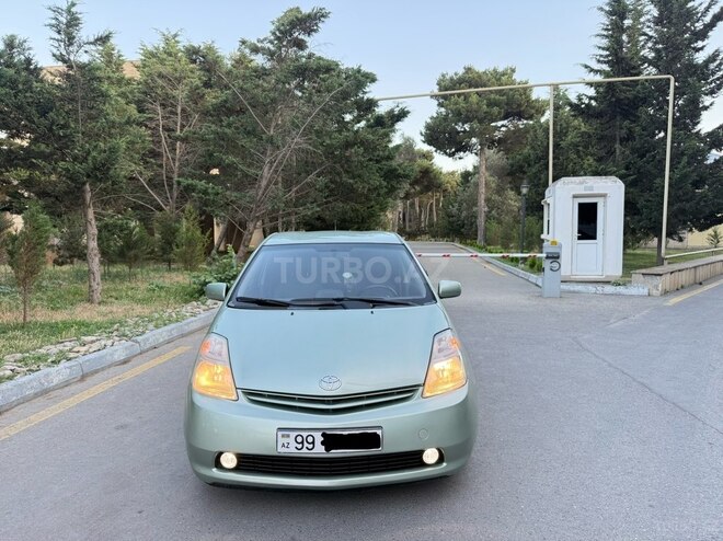 Toyota Prius-3