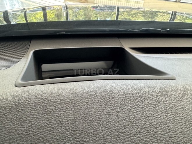 Toyota Camry-17