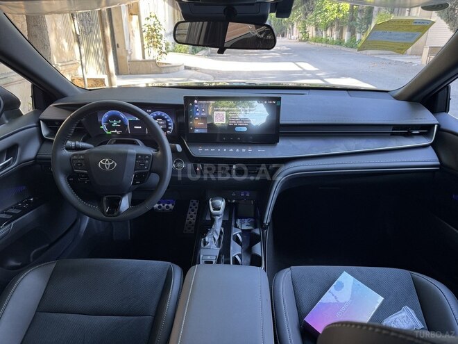 Toyota Camry-11