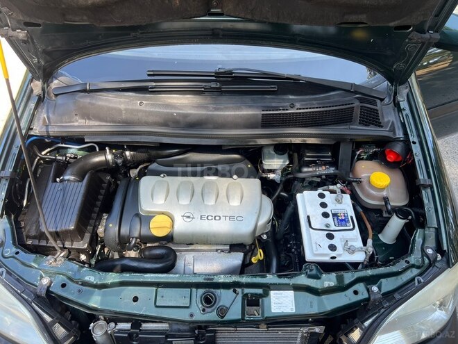 Opel Zafira-14