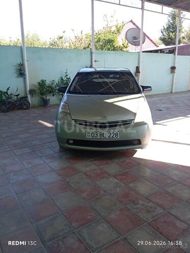 Toyota Prius-1