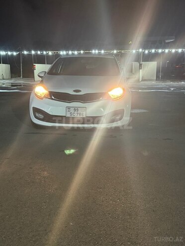 Kia Rio-1