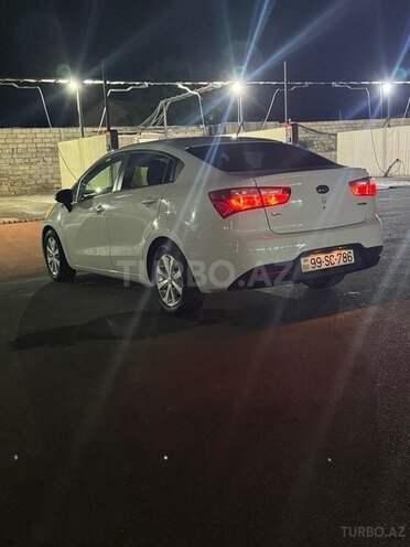 Kia Rio-7