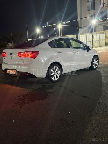 Kia Rio-4