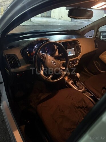 Kia Rio-11