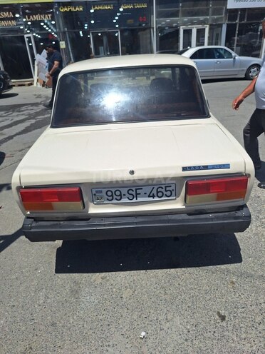 LADA (VAZ) 2107-2