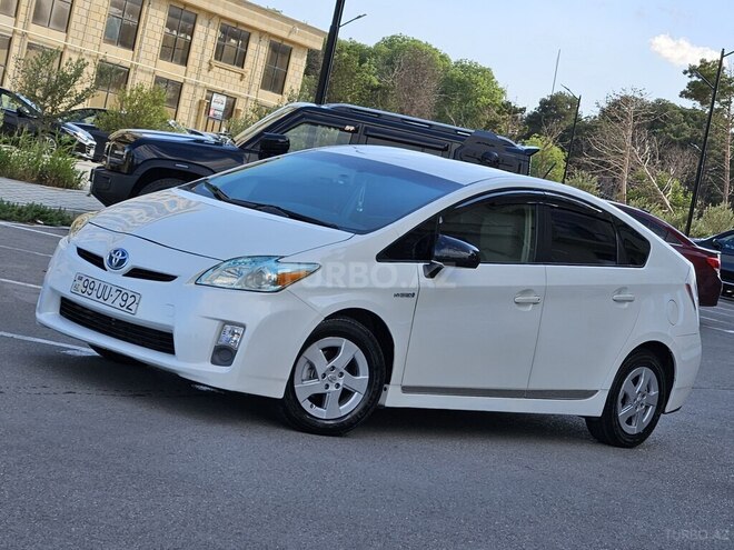 Toyota Prius-6