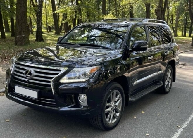Lexus LX 570-1
