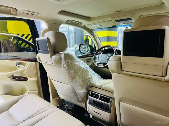 Lexus LX 570-8