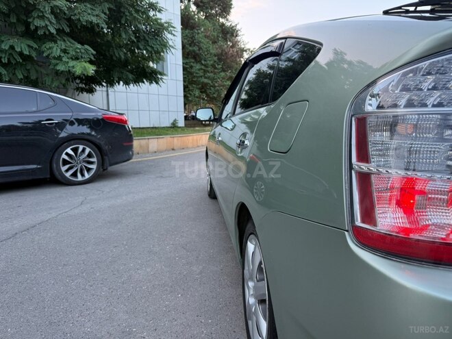 Toyota Prius-15