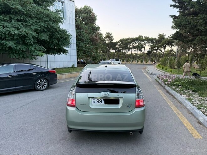 Toyota Prius-9