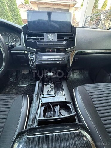 Toyota Land Cruiser-21