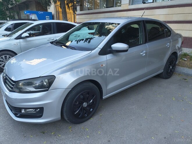 Volkswagen Polo-4
