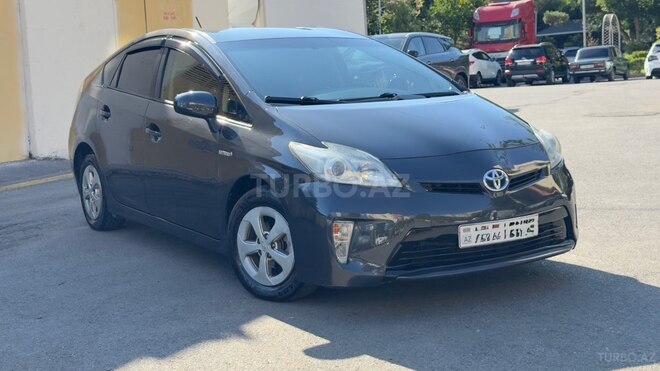 Toyota Prius-1