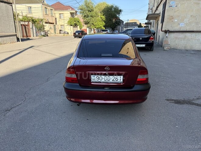 Opel Vectra-5