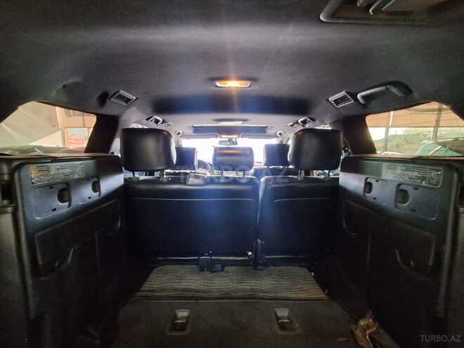 Toyota Land Cruiser-10