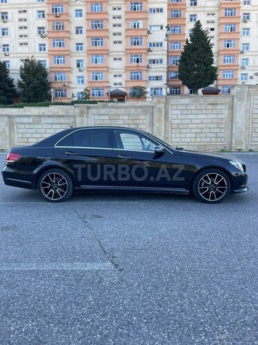 Mercedes E 220-4