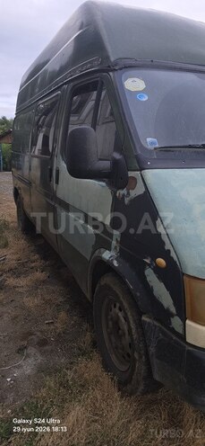 Ford Transit-6