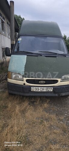 Ford Transit-1