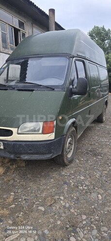 Ford Transit-9