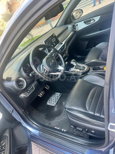 Kia Cerato-10