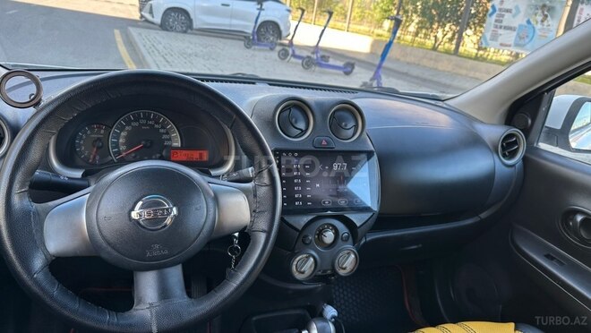 Nissan Micra-6