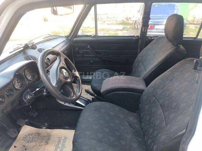 LADA (VAZ) 2106-7