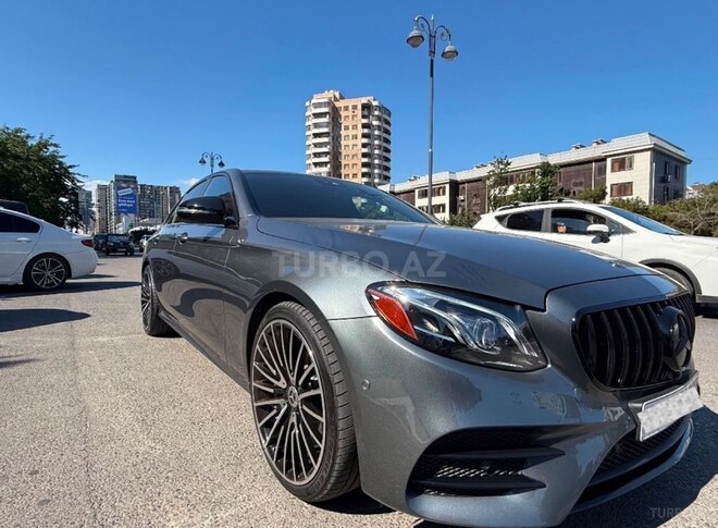 Mercedes E 300-6
