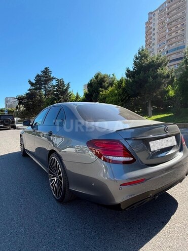 Mercedes E 300-2