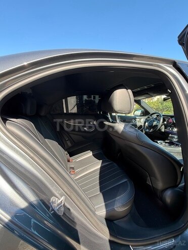 Mercedes E 300-14