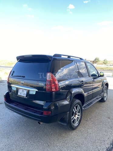 Toyota Land Cruiser Prado-4