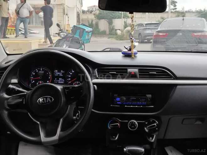 Kia Rio-13
