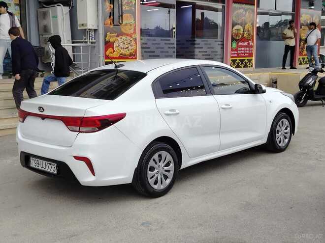 Kia Rio-6