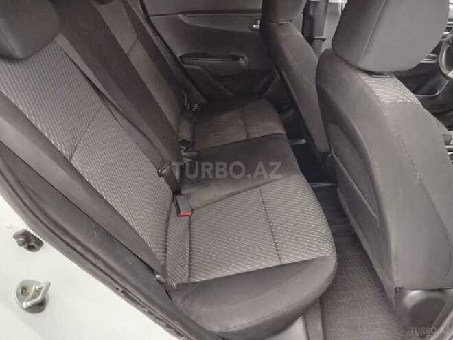 Kia Rio-3