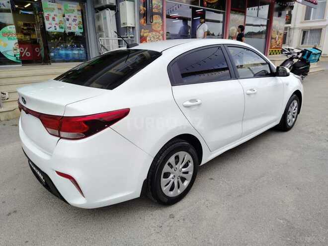 Kia Rio-8