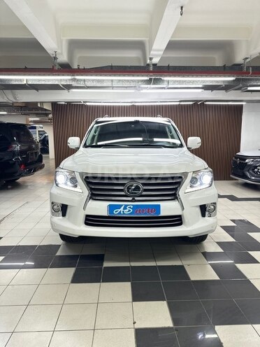 Lexus LX 570-1