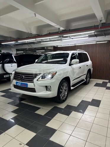 Lexus LX 570-4