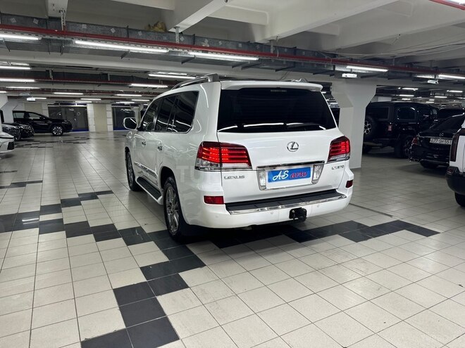Lexus LX 570-7